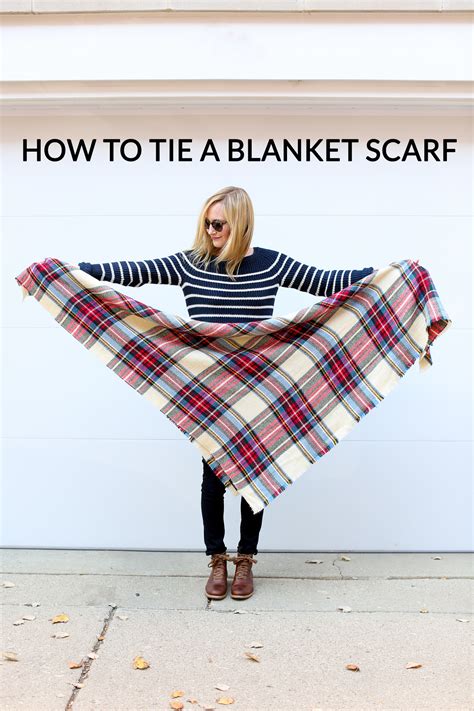 how to tie a blanket scarf.